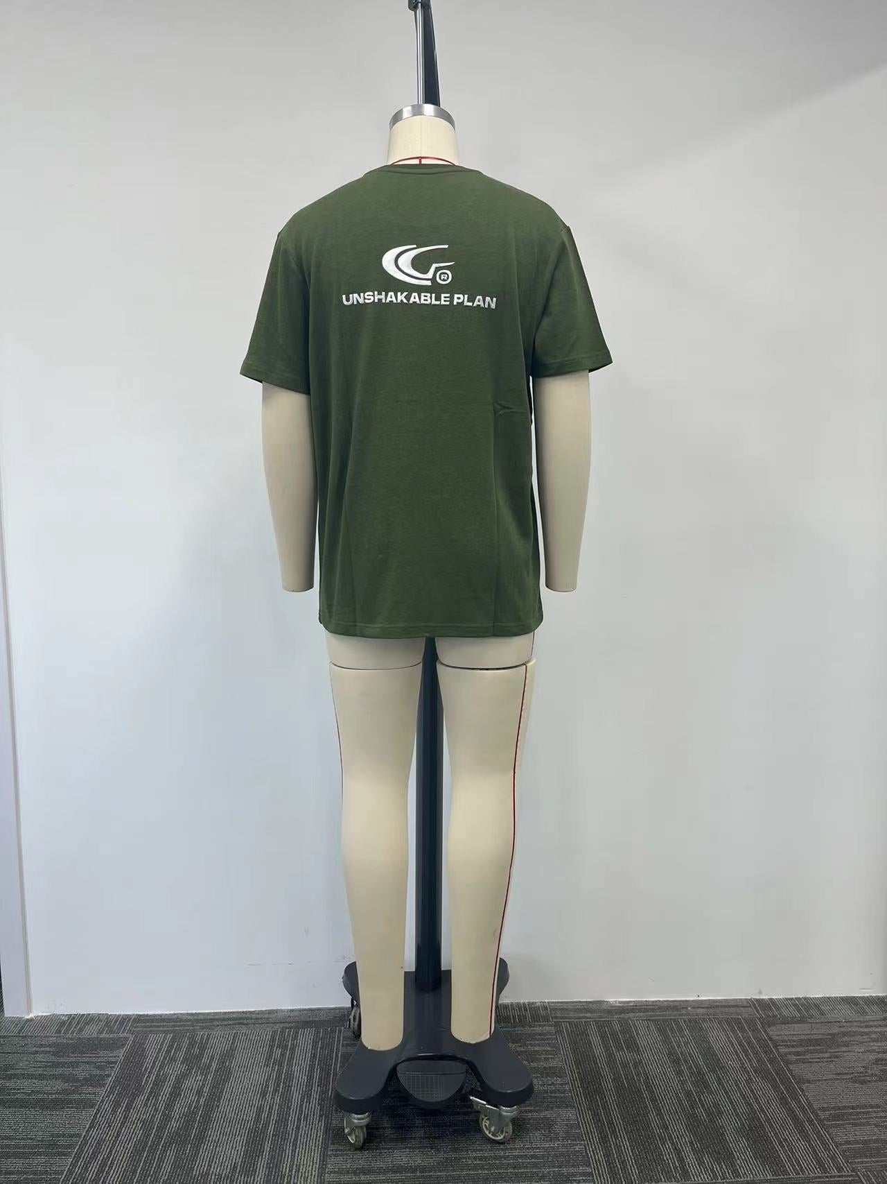 men's green t-shirt