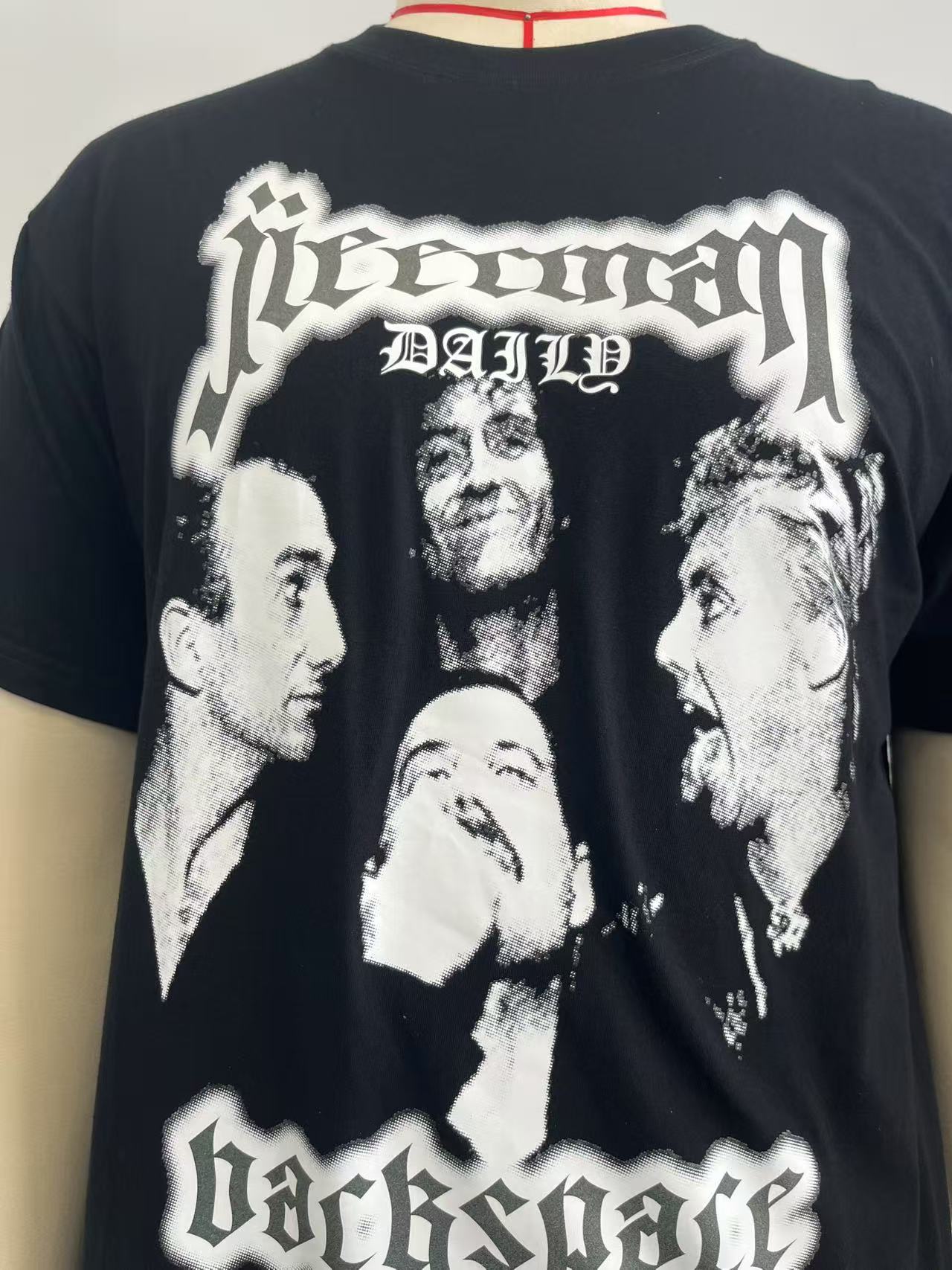 Black tshirt with street style print