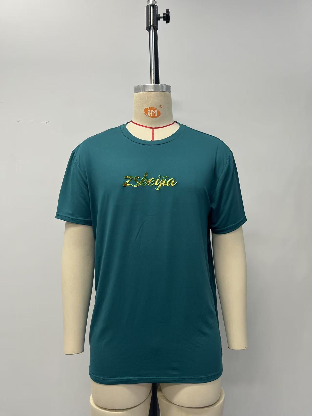 Men's green T-shirt with metallic luster letter transfer printing
