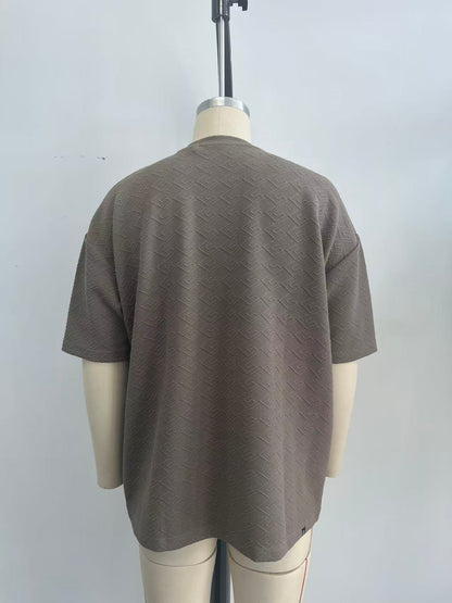 Jacquard fabric men khaki T-shirt with embroidery