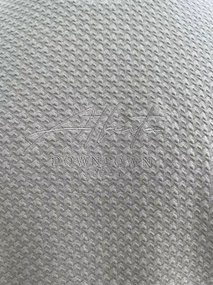 Jacquard fabric men T-shirt with embroidery