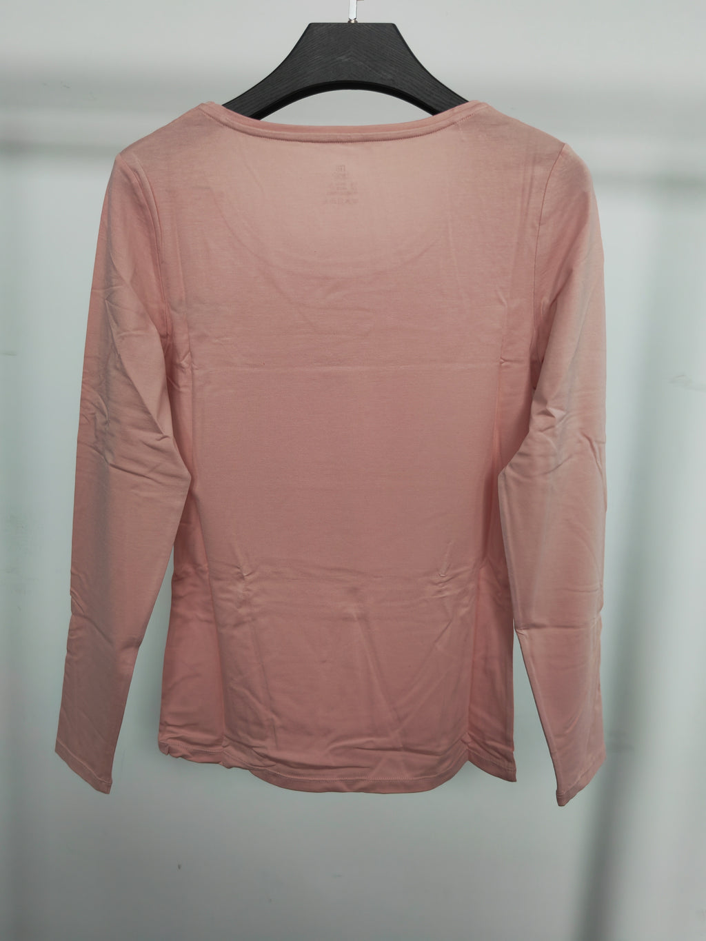 Lady's pink long-sleeved modal pajama set
