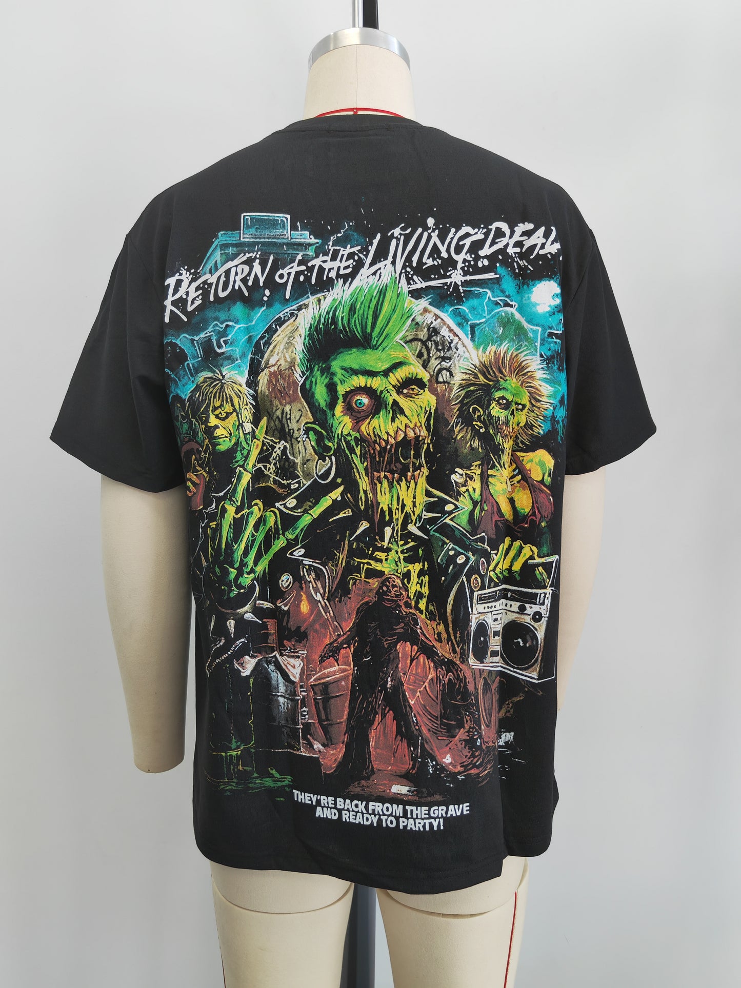 Black T-shirt with a large-scale skull pattern print