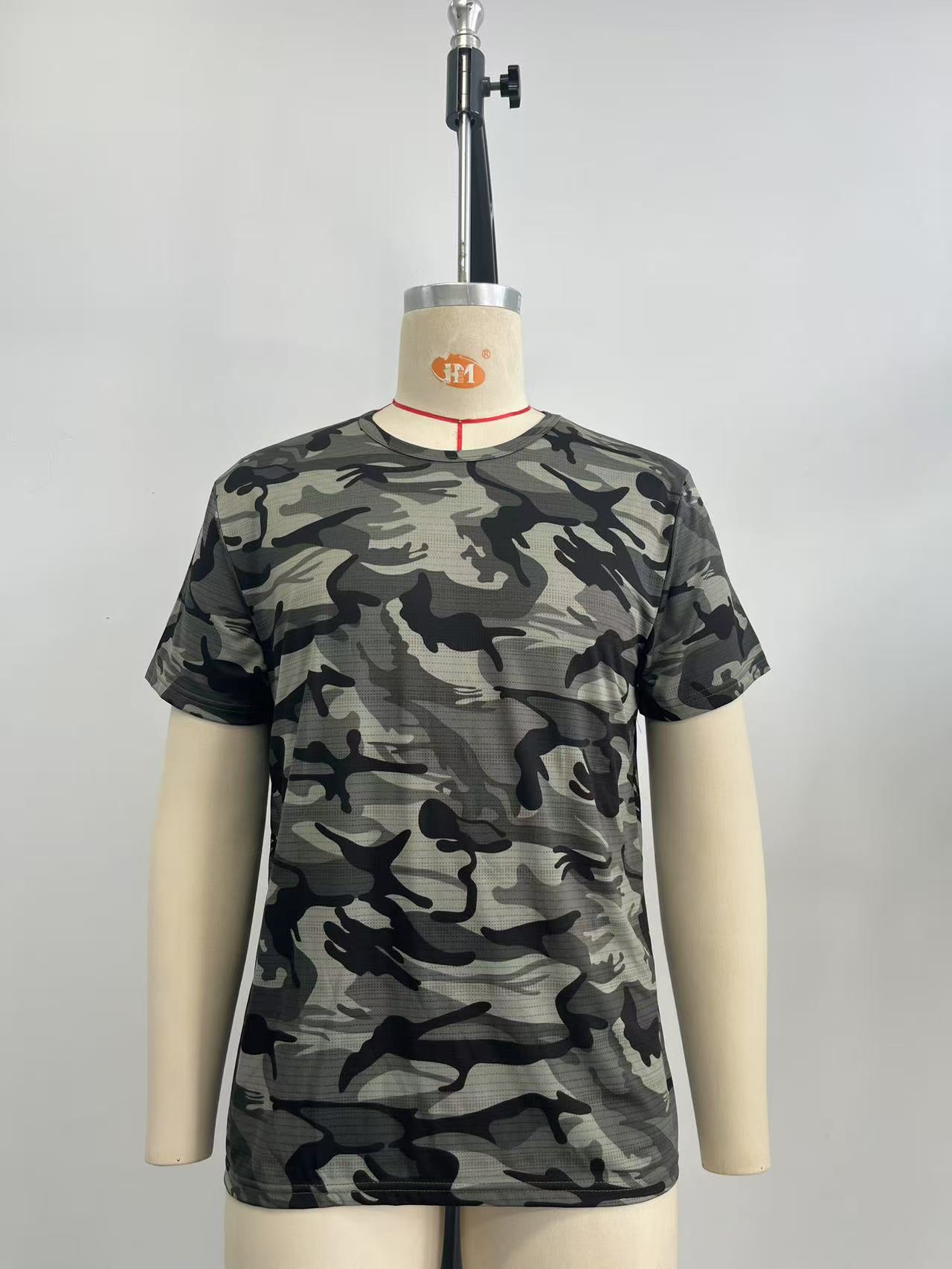 Camouflage mesh sports T-shirt